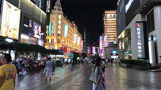 購物中心供大于求 誰能活得更好？