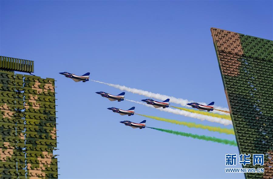 (圖文互動(dòng))(1)空軍航空開放活動(dòng)向老百姓展現(xiàn)強(qiáng)國(guó)興軍之美