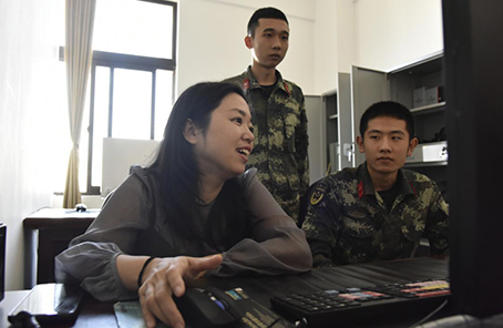 軍嫂鄭如:雖苦不怕，是我對(duì)愛(ài)的承諾