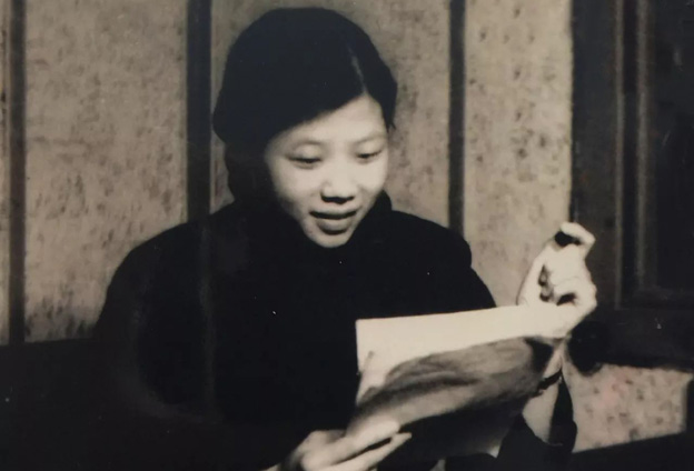 普通話推廣的重要時期，讀音以電臺為準(zhǔn)，播音員崗位責(zé)任重大，必須以身作則，多問出處。