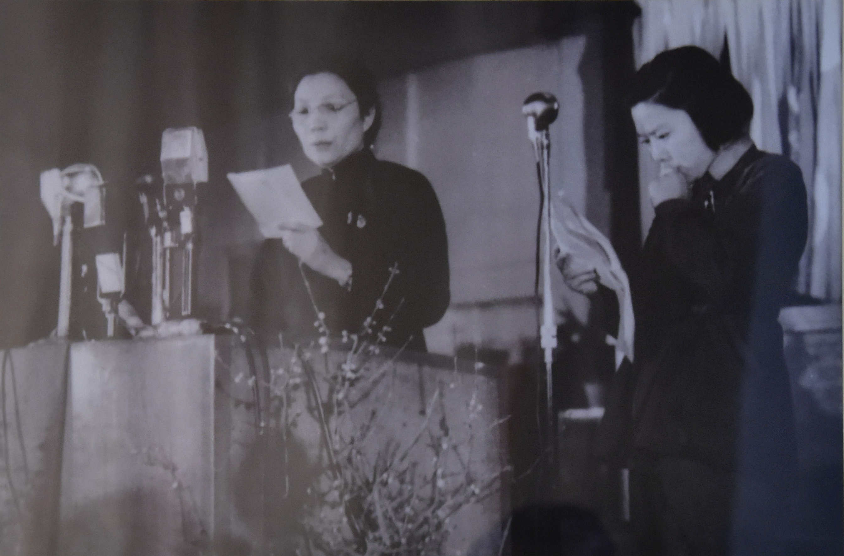 廣播無可借助，只能憑聲音抓住聽眾的注意力。你的聲音讓聽眾永遠(yuǎn)忘不了，這是播音員的本事，也是職責(zé)。