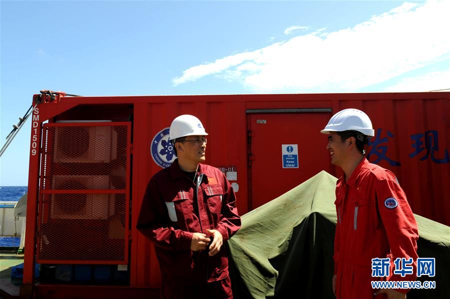 (圖文互動(dòng))(1)專訪:海山如此多嬌,然而我們研究太少!——訪“科學(xué)”號麥哲倫海山科考航次首席科學(xué)家徐奎棟