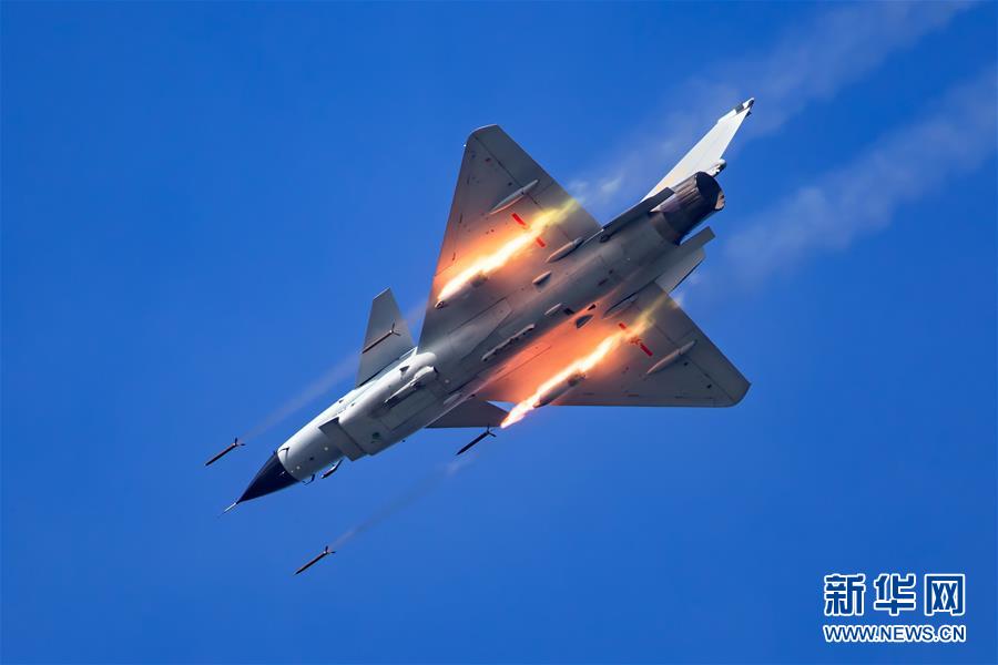 (圖文互動(dòng))(2)空軍轟—6K等五型戰(zhàn)機(jī)和空降兵將赴俄參加國(guó)際軍事比賽