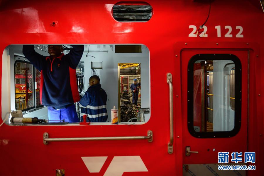 （新華全媒頭條·圖文互動(dòng)）（5）書(shū)寫發(fā)展合作大文章　推動(dòng)全球治理新變革——習(xí)近平主席中東非洲之行前瞻