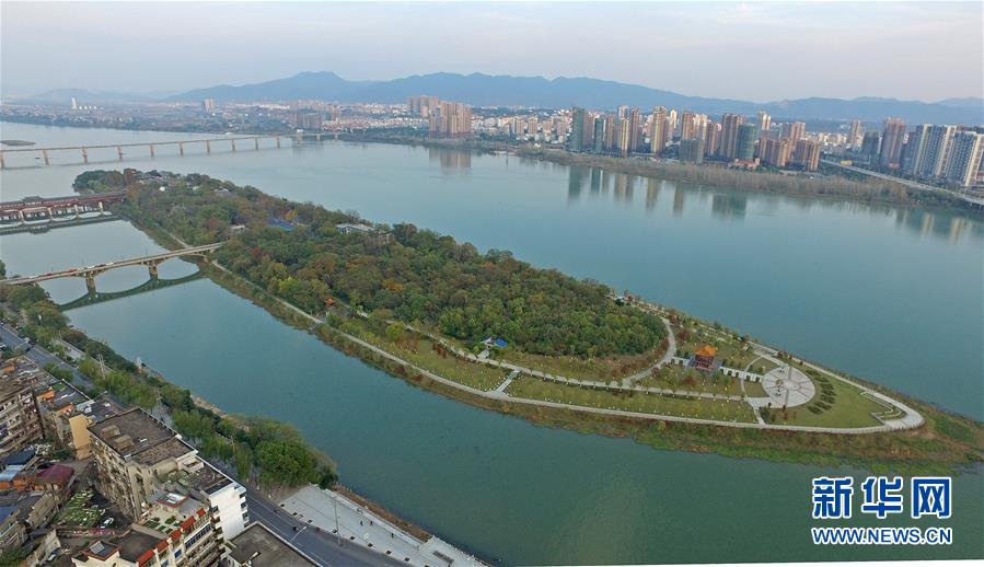 (慶祝改革開放40周年基層行·學(xué)校篇·圖文互動(dòng))(11)白鷺洲中學(xué)40年:書院教育的時(shí)代探索