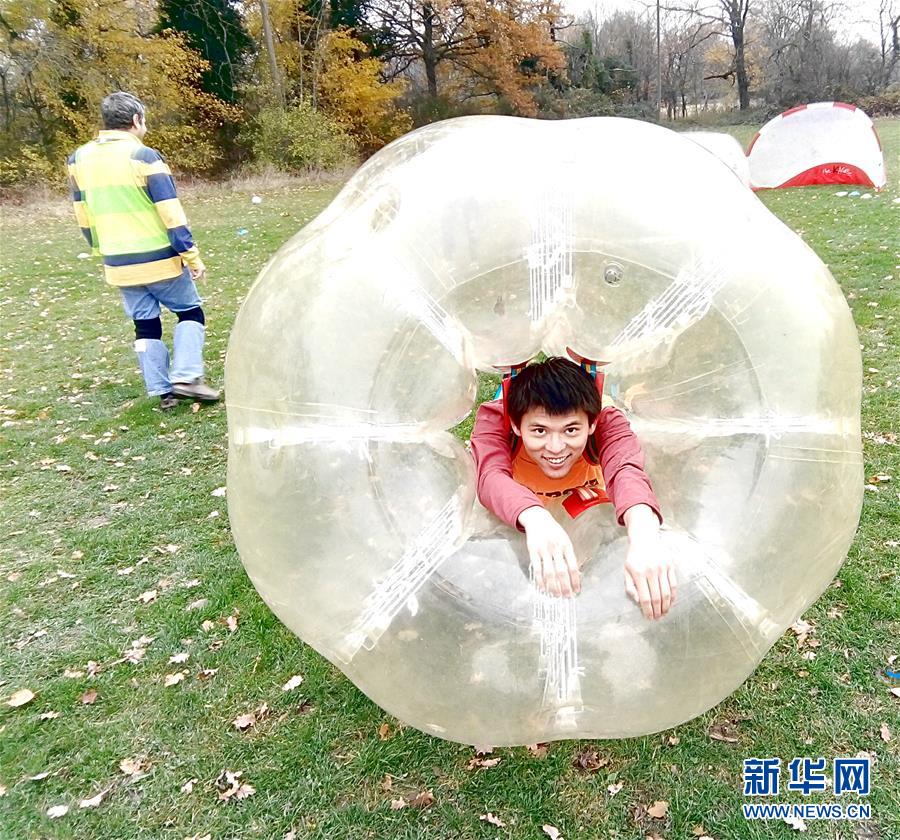 (國際·圖文互動(dòng))(4)“加速”40年——記世界最大實(shí)驗(yàn)室的三代中國人