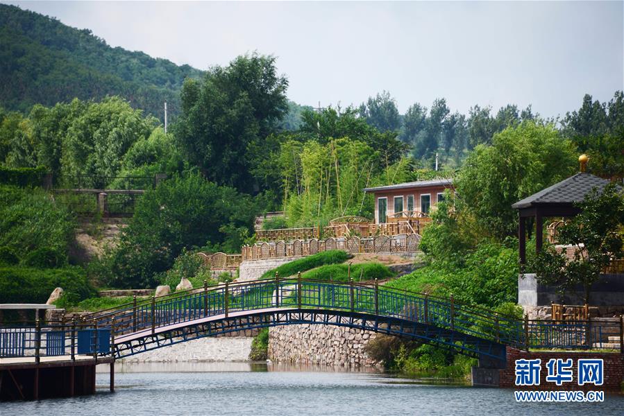 (在習(xí)近平新時(shí)代中國(guó)特色社會(huì)主義思想指引下——新時(shí)代新作為新篇章·鄉(xiāng)村振興戰(zhàn)略·圖文互動(dòng))(1)青島市即墨區(qū):“美麗鄉(xiāng)村”既有面子又有里子