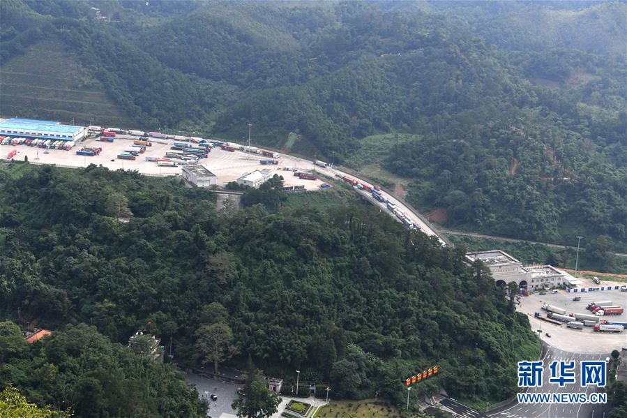 （兩會(huì)前夕看落實(shí)·圖文互動(dòng)）（4）開(kāi)放合作走活發(fā)展“新棋局”－－廣西落實(shí)習(xí)近平總書(shū)記全國(guó)兩會(huì)重要講話(huà)精神紀(jì)實(shí)