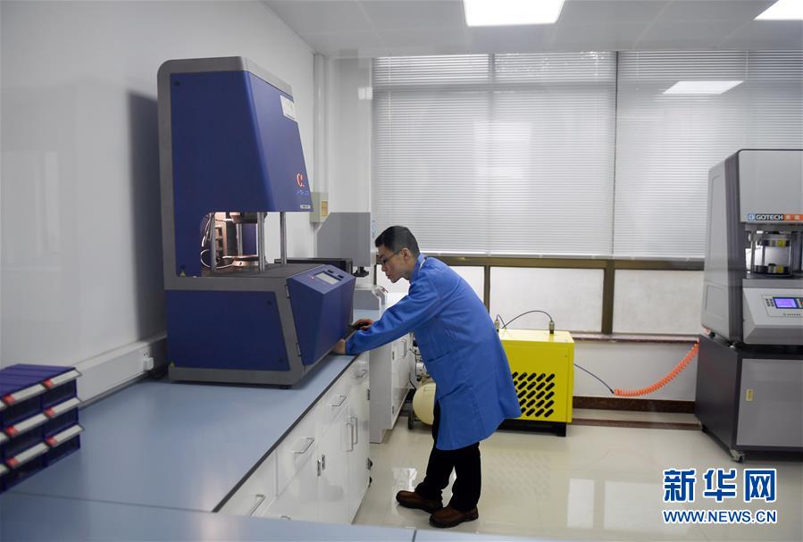 (新華全媒頭條·圖文互動(dòng))(4)沖寒先已笑東風(fēng)——新春浙江民營企業(yè)走訪實(shí)錄