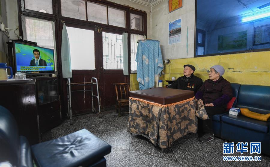 (新華全媒頭條·圖文互動(dòng))(7)英雄無(wú)言——95歲老黨員張富清的本色人生