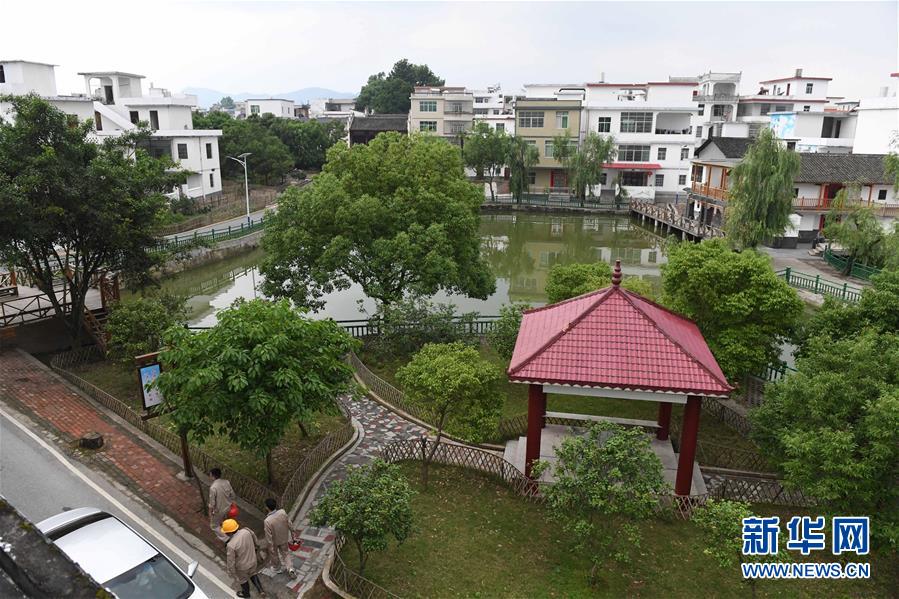 (新華全媒頭條·圖文互動(dòng))(8)奮力走好新時(shí)代的長征路——習(xí)近平總書記考察江西回訪記