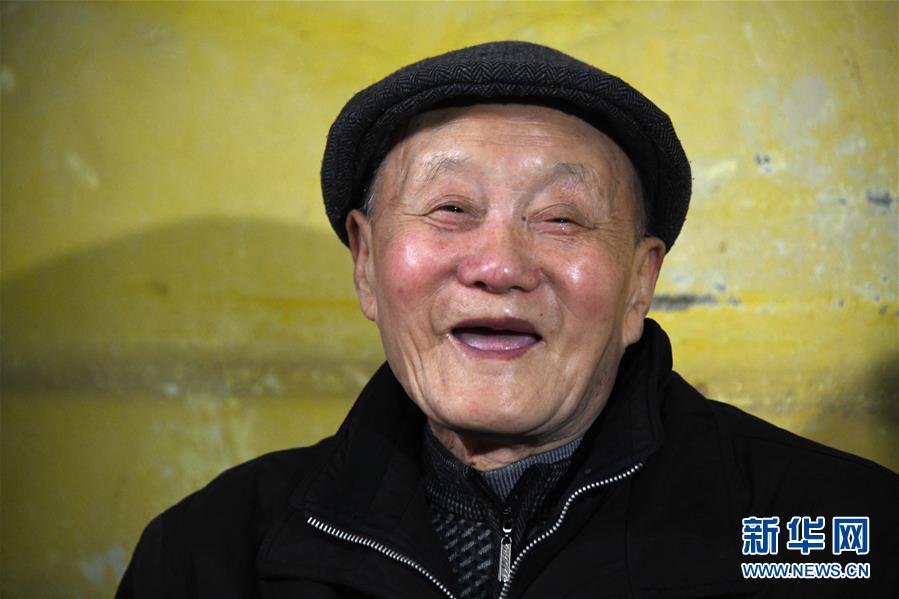 （新華全媒頭條·圖文互動(dòng)）（1）鍛造領(lǐng)航復(fù)興的中流砥柱——寫在“不忘初心、牢記使命”主題教育即將啟動(dòng)之際