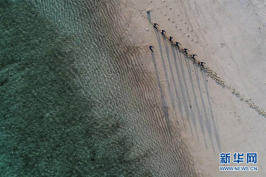 （壯麗70年·奮斗新時(shí)代·新華全媒頭條·圖文互動(dòng)）（3）“你在我的航程上，我在你的視線里”——走進(jìn)海軍西沙中建島官兵的五彩世界