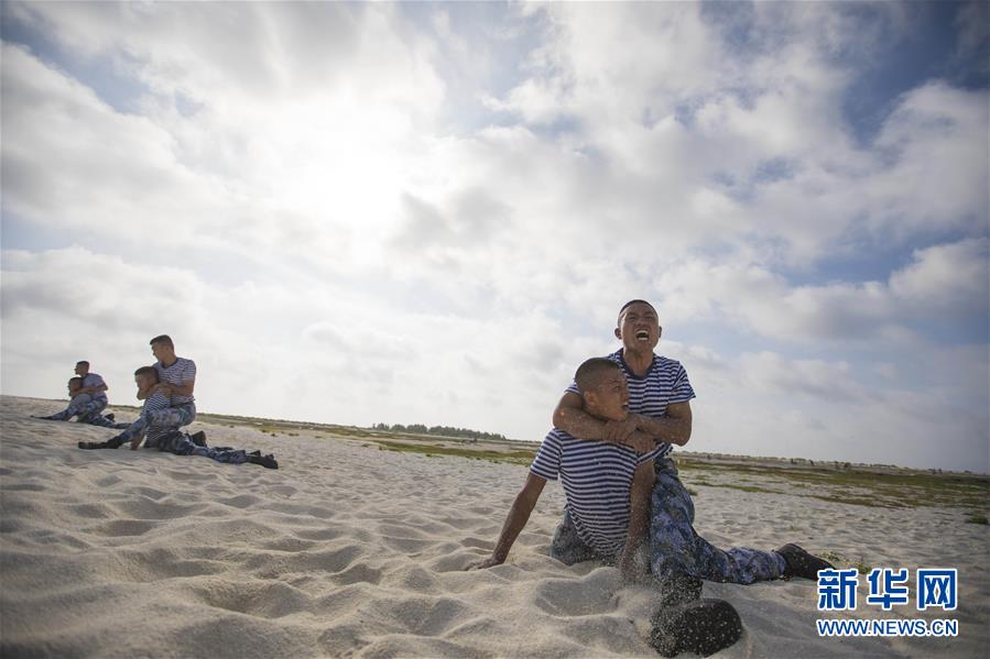 （壯麗70年·奮斗新時(shí)代·新華全媒頭條·圖文互動(dòng)）（5）“你在我的航程上，我在你的視線里”——走進(jìn)海軍西沙中建島官兵的五彩世界