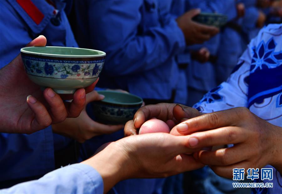 （新華全媒頭條·不忘初心、牢記使命——記者再走長征路·圖文互動(dòng)）（4）風(fēng)展紅旗如畫——來自長征出發(fā)地長汀、寧化的紅色信仰報(bào)告 