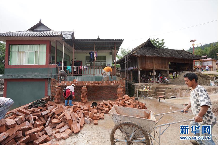 （直過民族脫貧攻堅(jiān)·圖文互動）（3）“人類童年·西盟佤部落”成長記