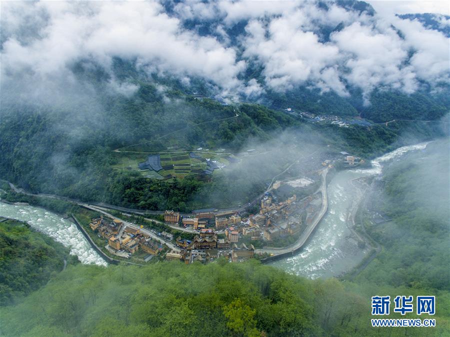 (直過民族脫貧攻堅·圖文互動)(4)滿目青山變成“綠色銀行”——我國獨龍族人民走出綠色脫貧之路