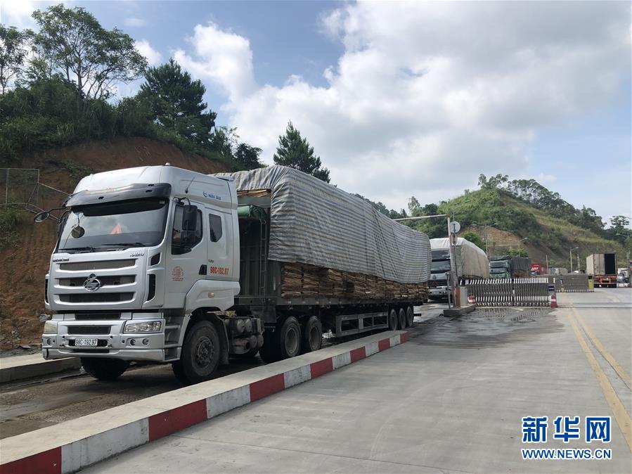 (壯麗70年·奮斗新時(shí)代·圖文互動(dòng))從雷場(chǎng)禁區(qū)到開(kāi)放前沿——廣西沿邊對(duì)外開(kāi)放之路越走越寬