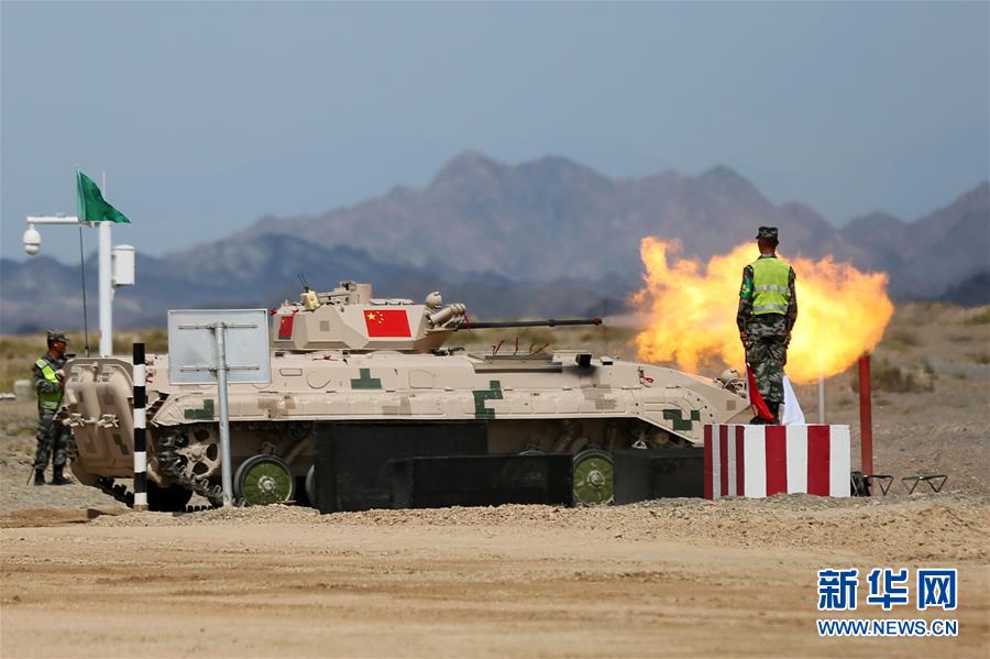 (圖文互動)(6)“國際軍事比賽-2019”:中國參賽隊刷新“蘇沃洛夫突擊”步戰(zhàn)車組單車賽紀(jì)錄