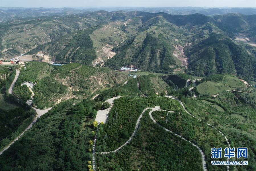 （新華全媒頭條·壯麗70年·奮斗新時代——記者再走長征路·圖文互動）（8）紅星，從這里照耀中國——陜北見證中國革命的歷史轉(zhuǎn)折