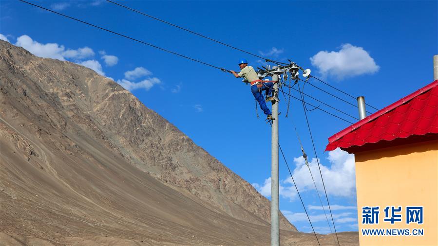 (決戰(zhàn)決勝脫貧攻堅·圖文互動)(3)“云端上的縣城”脫貧記