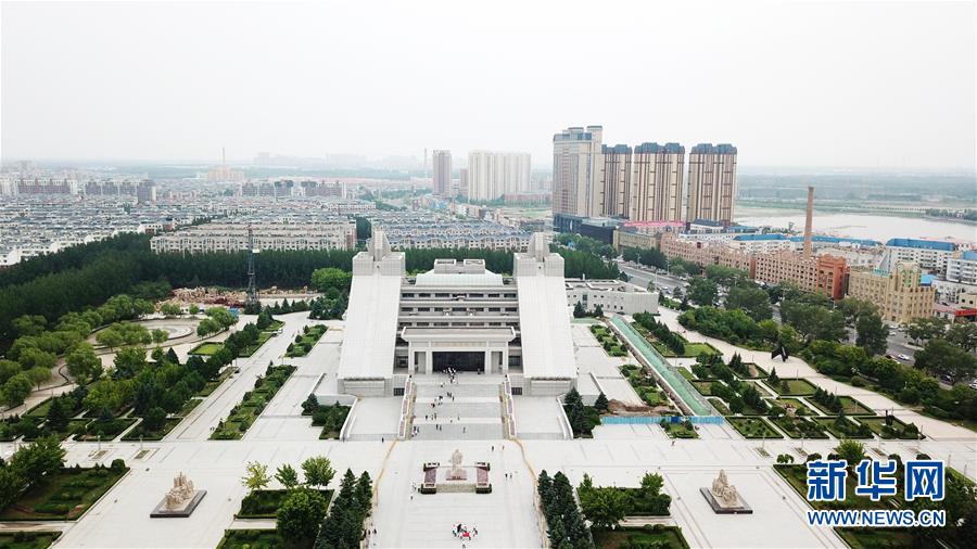 (圖文互動(dòng))(11)當(dāng)好標(biāo)桿旗幟 建設(shè)百年油田——寫(xiě)在大慶油田發(fā)現(xiàn)60周年之際