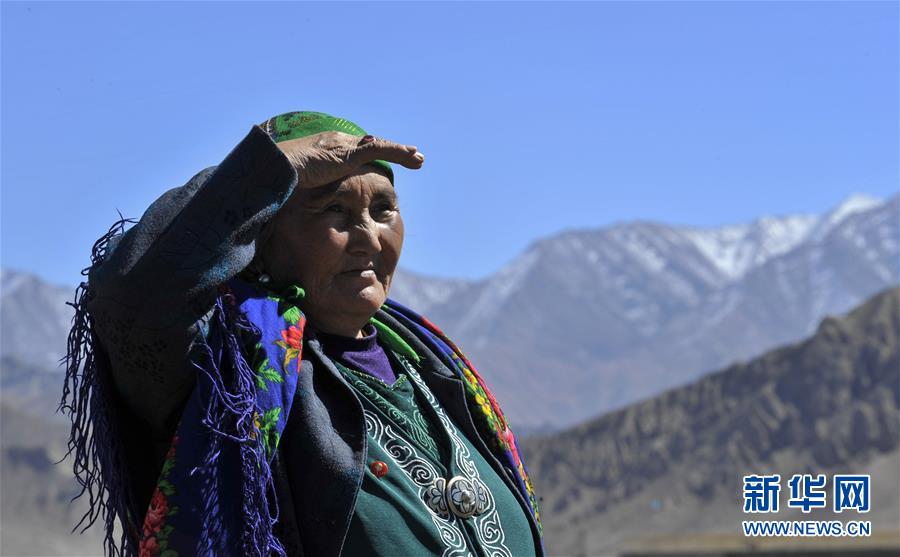 （壯麗70年·奮斗新時代——共和國榮光·圖文互動）（2）中國，一生的守護(hù)——記“人民楷模”國家榮譽(yù)稱號獲得者布茹瑪汗·毛勒朵