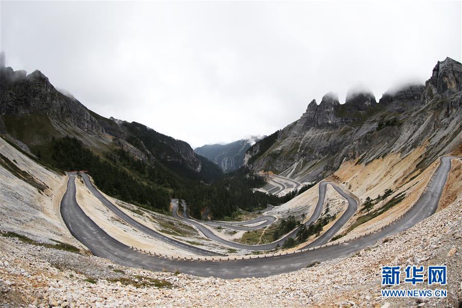 (新華全媒頭條·決戰(zhàn)決勝脫貧攻堅(jiān)·圖文互動)(6)為了人與自然和諧共生——云南“三江并流”地區(qū)決戰(zhàn)精準(zhǔn)脫貧的“生態(tài)畫卷”