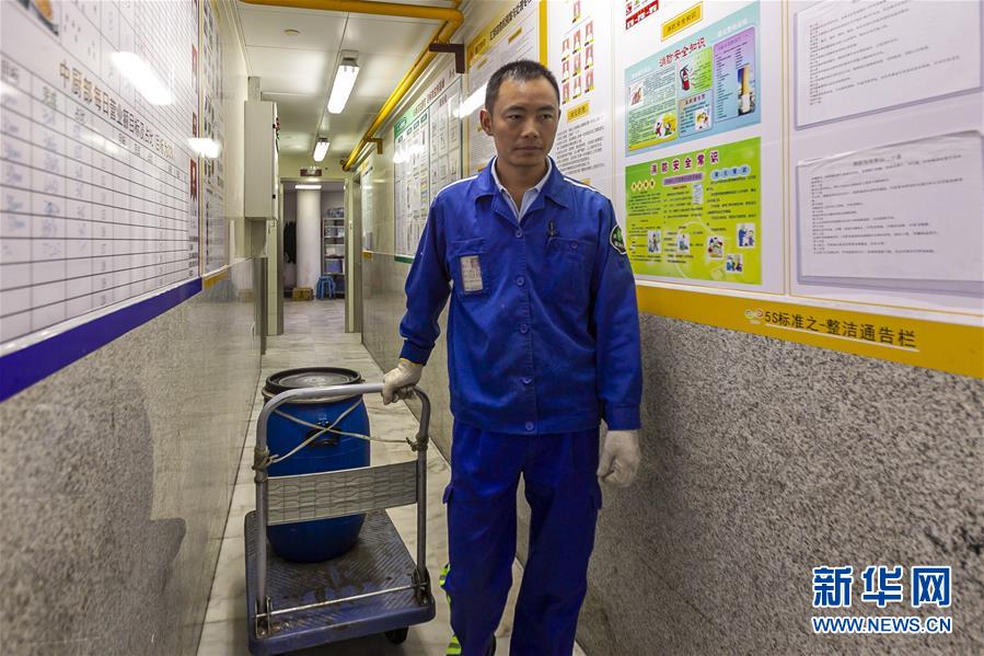 (新華全媒頭條·圖文互動)(2)上海:“三只桶”里看變化