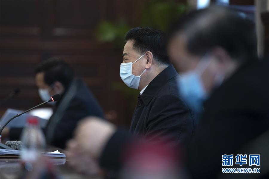 （聚焦疫情防控·圖文互動(dòng)）（4）急防控所急，沖鋒勇向前——華中科技大學(xué)以科研攻關(guān)推動(dòng)疫情防控救治觀察