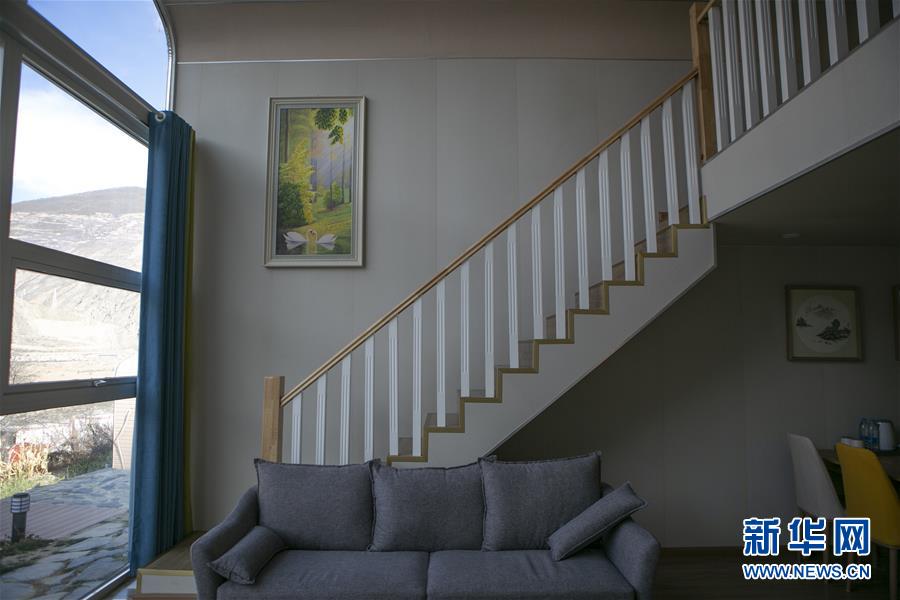 (圖文互動(dòng))(5)交通建設(shè)讓四川藏區(qū)發(fā)展再飛躍