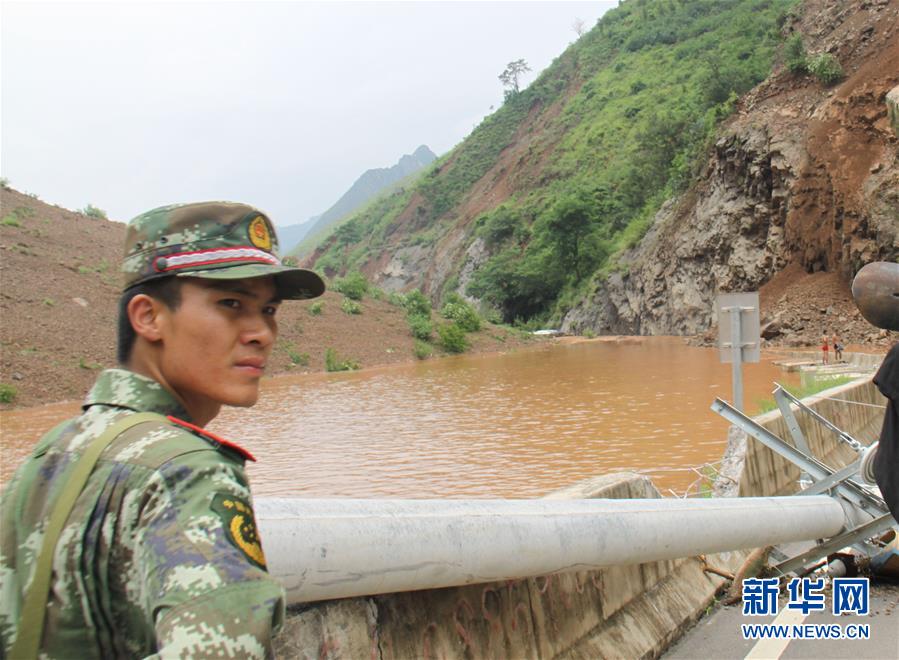 （為了民族復(fù)興·英雄烈士譜·圖文互動）謝樵：為救援泅渡堰塞湖，犧牲時只有24歲