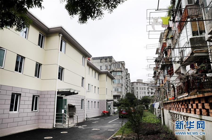 (走向我們的小康生活·圖文互動(dòng))(2)原地搬新家:上海城市更新里的“幸福味道”