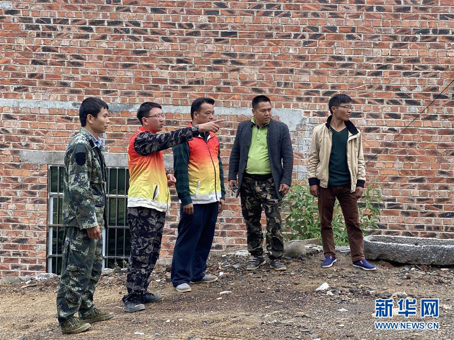 （在習(xí)近平新時(shí)代中國(guó)特色社會(huì)主義思想指引下——新時(shí)代新作為新篇章·習(xí)近平總書(shū)記關(guān)切事·圖文互動(dòng)）（5）青春做伴，西部放歌——走近扎根西部建設(shè)邊疆的大學(xué)生們