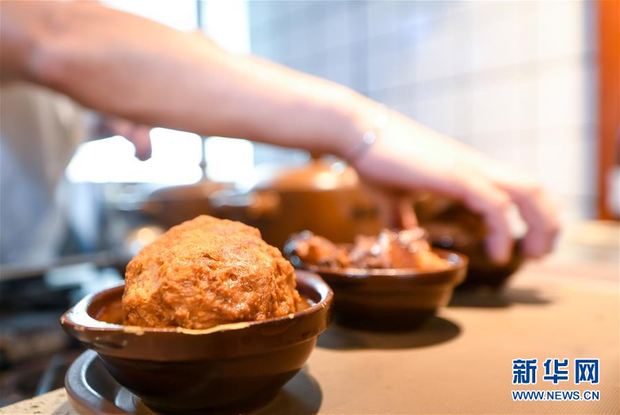 （在習近平新時代中國特色社會主義思想指引下——新時代新作為新篇章·習近平總書記關切事·圖文互動）（7）珍惜盤中餐，狠剎浪費風——各地積極行動堅決制止餐飲浪費