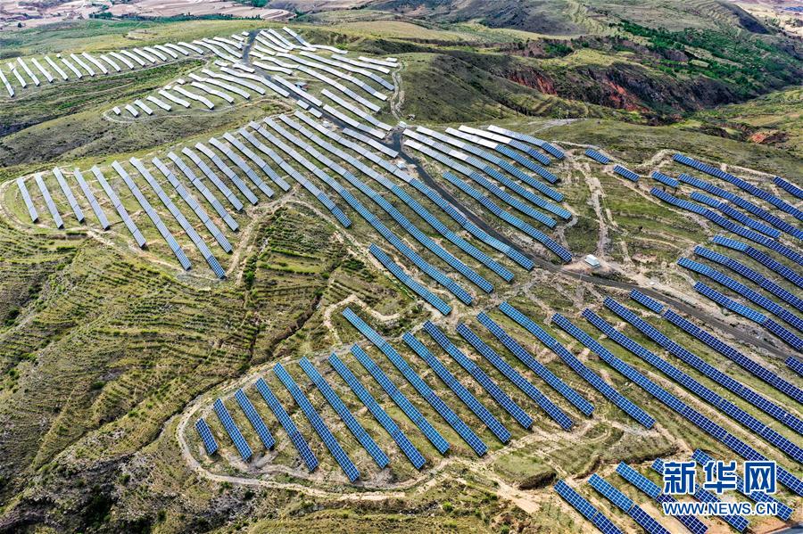 (新華全媒頭條·圖文互動(dòng))(3)黃土地上向陽(yáng)花開(kāi)——來(lái)自山西深度貧困地區(qū)的脫貧故事