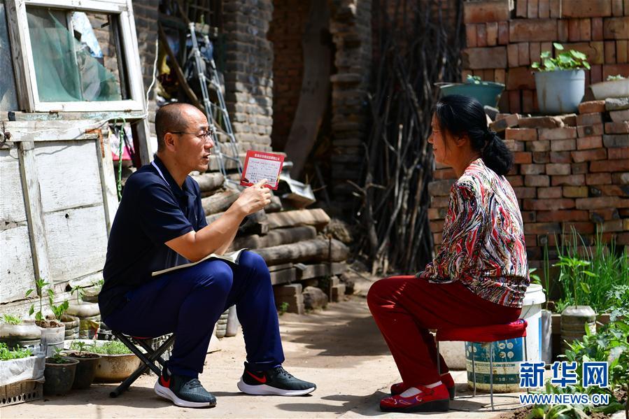 (新華全媒頭條·圖文互動(dòng))(6)黃土地上向陽(yáng)花開(kāi)——來(lái)自山西深度貧困地區(qū)的脫貧故事