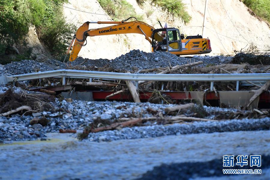 （防汛抗洪·圖文互動(dòng)）（1）七夕前夜，為莫諾村架起“生命之橋”