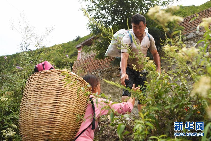 （防汛抗洪·圖文互動(dòng)）（8）七夕前夜，為莫諾村架起“生命之橋”