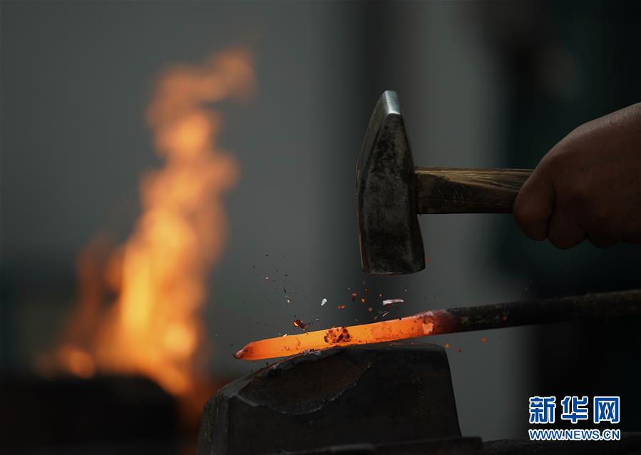 （走向我們的小康生活·決戰(zhàn)決勝脫貧攻堅·圖文互動）（2）甘青交界處的跨越——保安族、撒拉族的脫貧故事