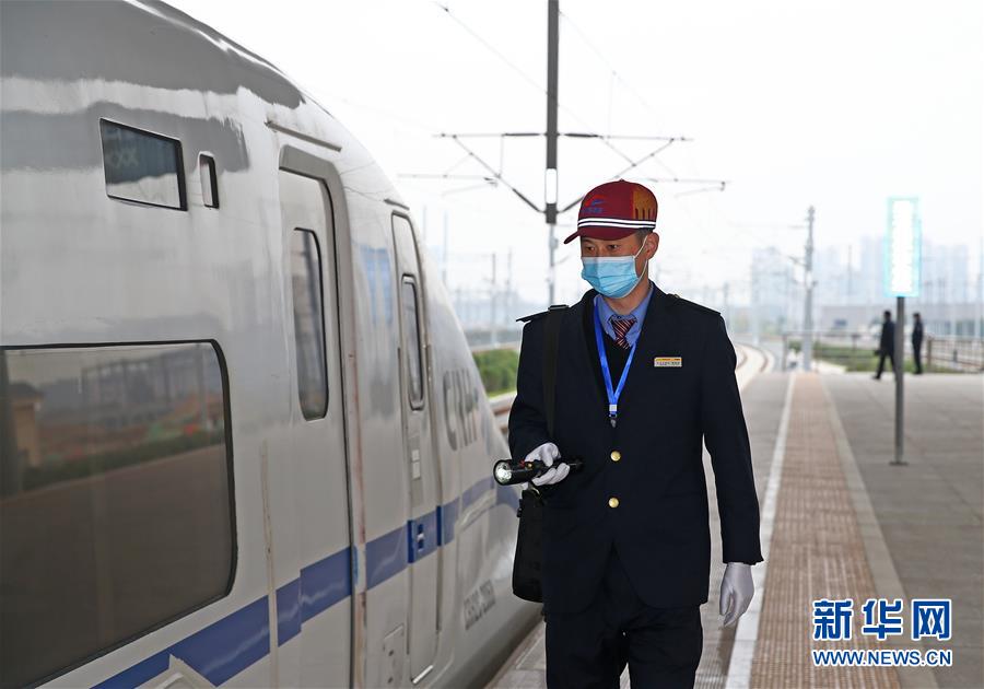 (社會(huì))(3)西銀客專進(jìn)入全線拉通試驗(yàn)階段