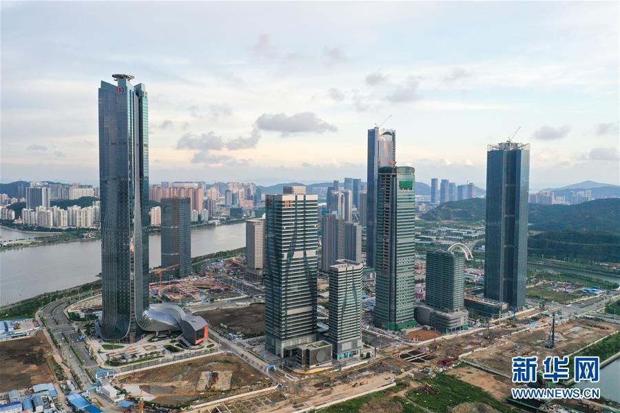 （在習(xí)近平新時代中國特色社會主義思想指引下——新時代新作為新篇章·習(xí)近平總書記關(guān)切事·圖文互動）（13）我家大門常打開——經(jīng)濟(jì)特區(qū)全方位對外開放故事