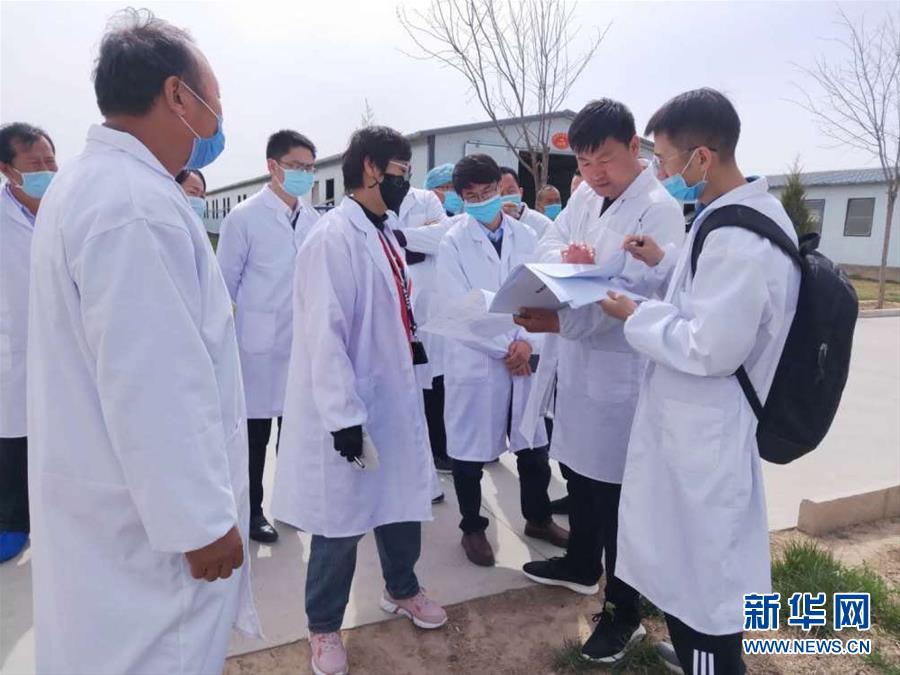 （青春的夢(mèng)想 青春的奮斗·圖文互動(dòng)）（5）年輕，就要無(wú)悔擔(dān)當(dāng)——青春在奉獻(xiàn)中閃光