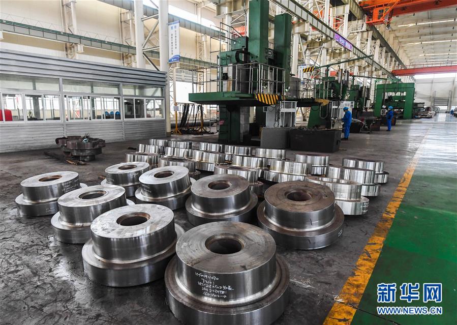 （新華全媒頭條·兩會(huì)特別報(bào)道·圖文互動(dòng)）（4）齊心協(xié)力 砥礪奮進(jìn)——2020年全國(guó)兩會(huì)凝聚起決戰(zhàn)決勝的強(qiáng)大力量