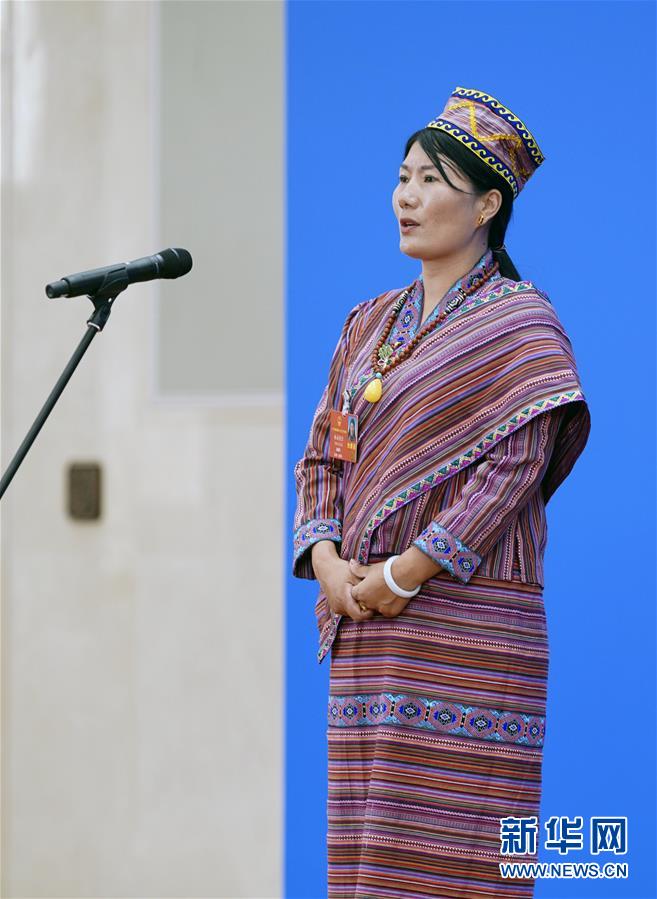 (新華全媒頭條·兩會(huì)特別報(bào)道·圖文互動(dòng))(6)凝聚起決戰(zhàn)決勝的人民偉力——2020年全國(guó)兩會(huì)巡禮