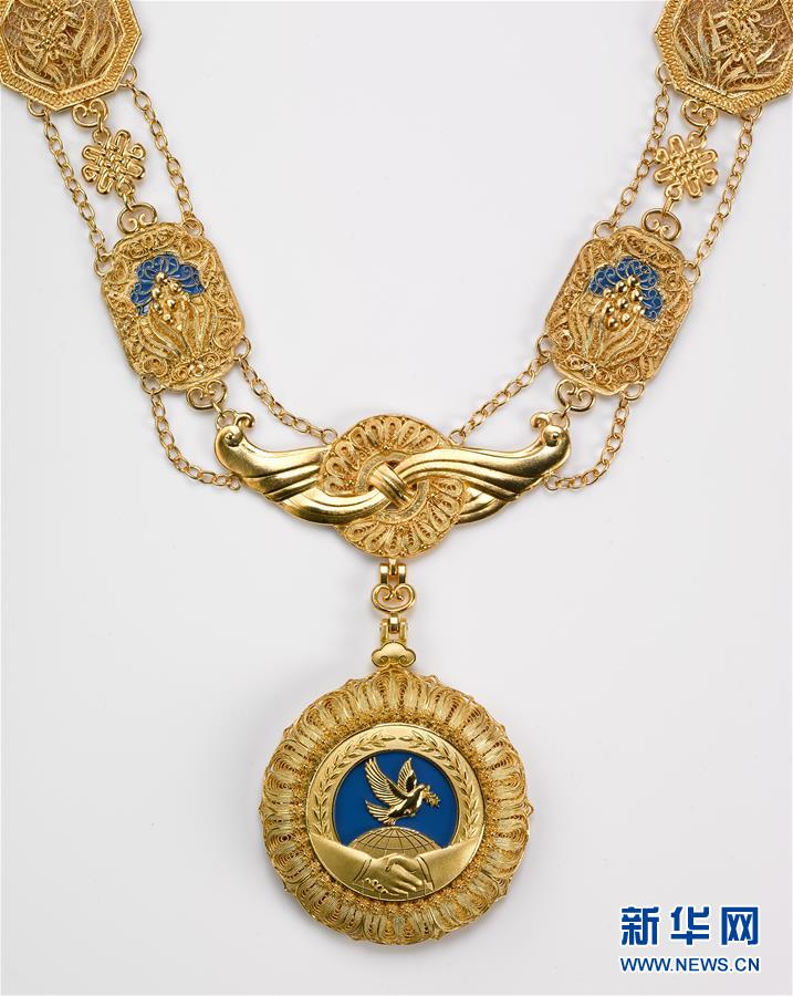 （時(shí)政）（3）中華人民共和國國家勛章和國家榮譽(yù)稱號頒授儀式將隆重舉行