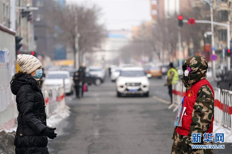 （習(xí)近平致敬的戰(zhàn)“疫”英雄·志愿者篇·圖文互動(dòng)）（12）他們，微光成炬照征程