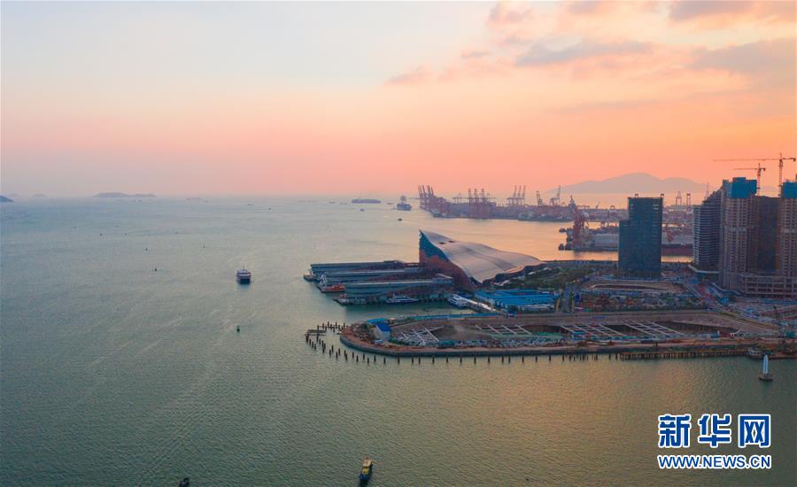 (在習近平新時代中國特色社會主義思想指引下——新時代新作為新篇章·習近平總書記關切事·圖文互動)(12)我家大門常打開——經(jīng)濟特區(qū)全方位對外開放故事