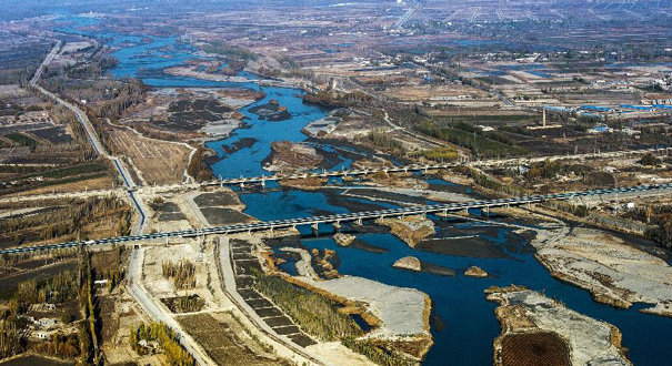 站在新的歷史起點上——以習近平同志為總書記的黨中央關心新疆發(fā)展紀實