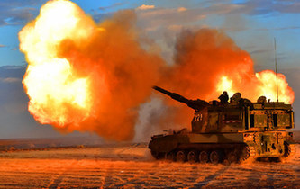 戈壁大漠上演自行火炮分隊(duì)對(duì)抗，場(chǎng)面霸氣！